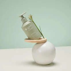 Endota Spa Signature Blend Hand & Body Lotion 250ml -Cheap Wellness Beauty Store Endota Spa Signature Blend Hand Body Lotion 250ml 1