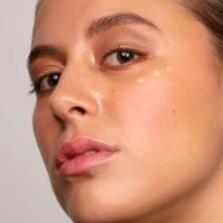 Αντίποδες Antipodes Kiwi Seed Gold Luminous Eye Cream 30ml -Cheap Wellness Beauty Store antipodes kiwi eye cream 3