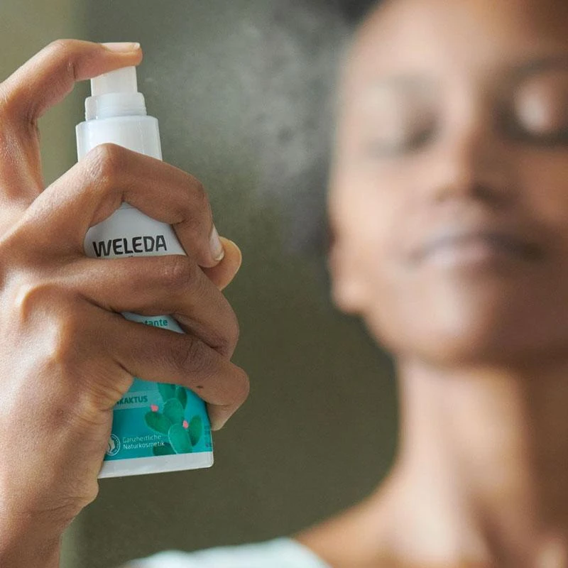 Weleda Hydrating Facial Mist 100ml 2 Weleda Hydrating Facial Mist 100ml - Image 2